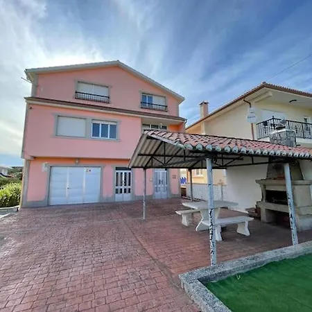 Semesterbostad Casa Caldebarcos, Frente Playa Carnota *